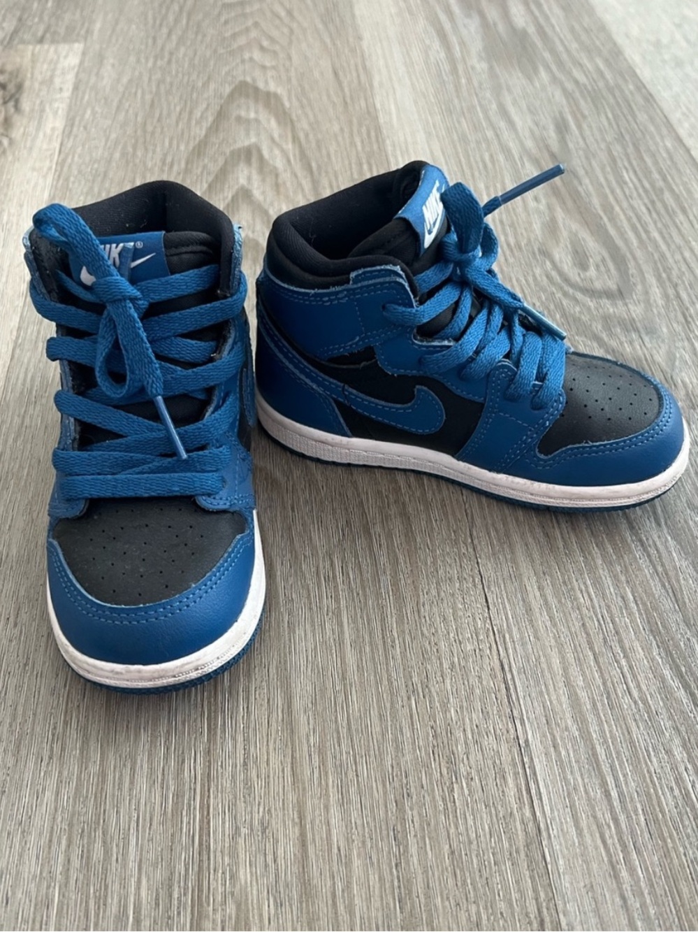 Jordon Nike Kids Blue and Black Mid-Top Sneakers